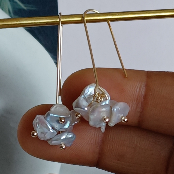 Baroque Pearl Cluster Earrings - Picture 11 of 12